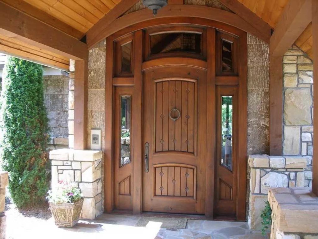 двери деревянные для дачи